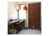 Disewakan Furnished 2BR House at Dinar Mas Tembalang By Travelio Realty